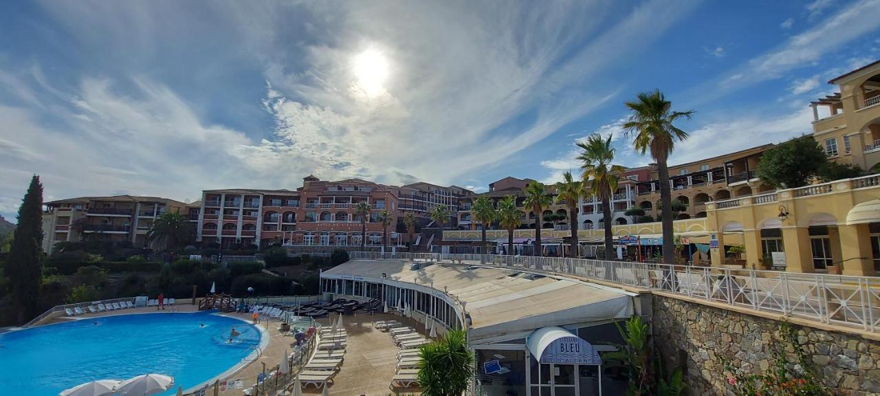 Saint-Raphael- Vue Mer Et Massif De L'Esterel Eksteriør billede