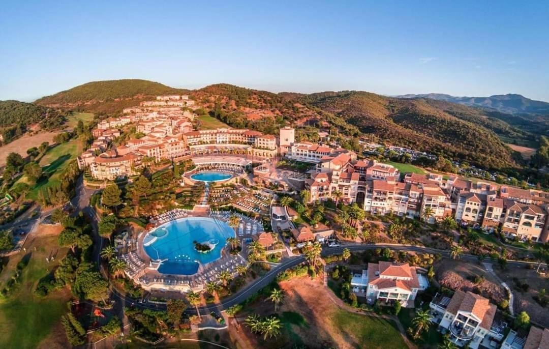 Saint-Raphael- Vue Mer Et Massif De L'Esterel Eksteriør billede