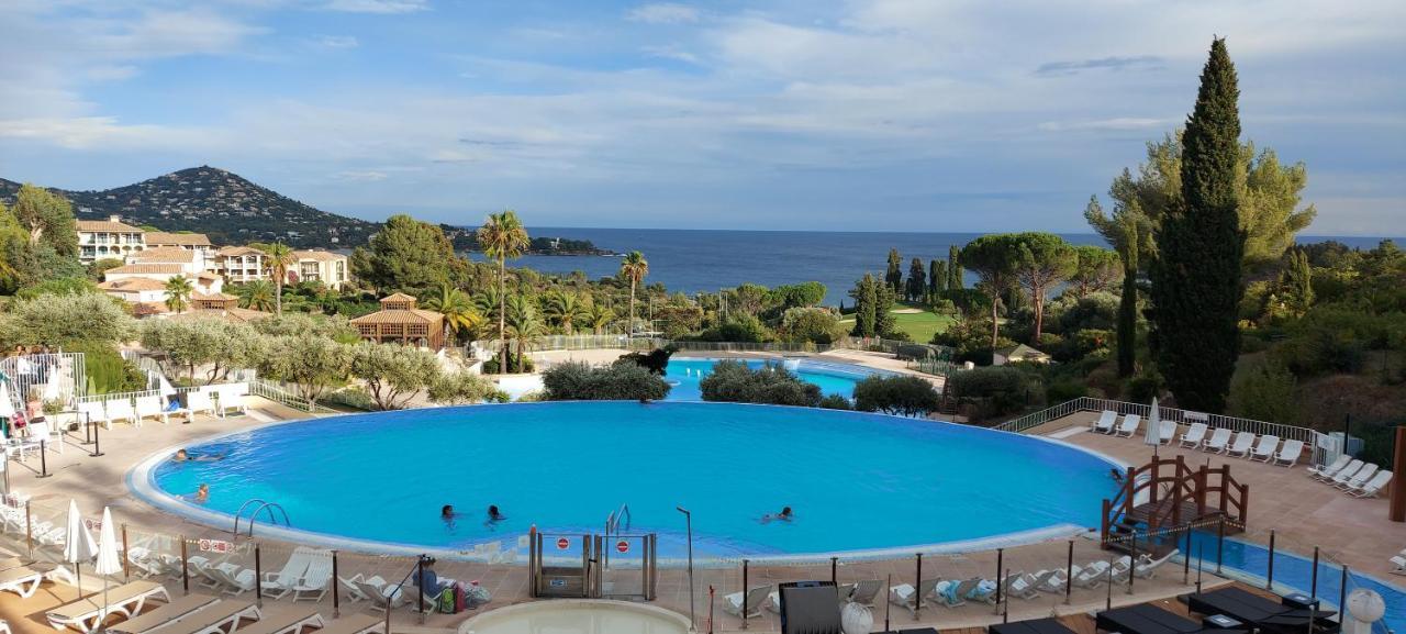 Saint-Raphael- Vue Mer Et Massif De L'Esterel Eksteriør billede