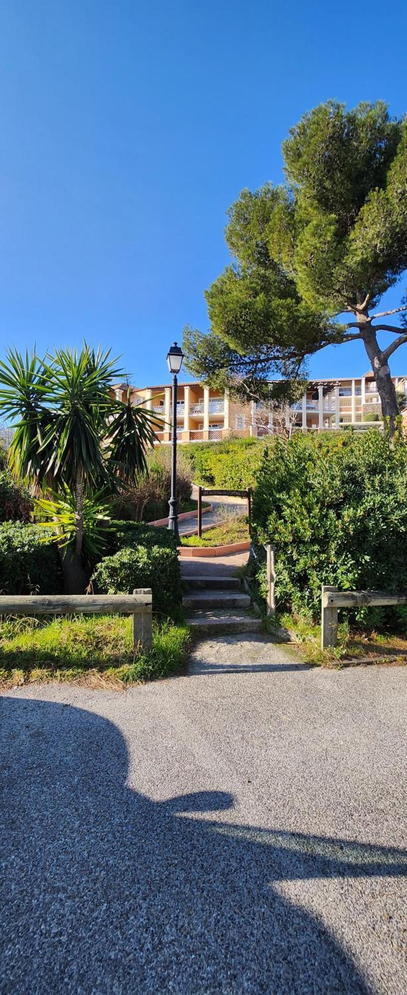 Saint-Raphael- Vue Mer Et Massif De L'Esterel Eksteriør billede